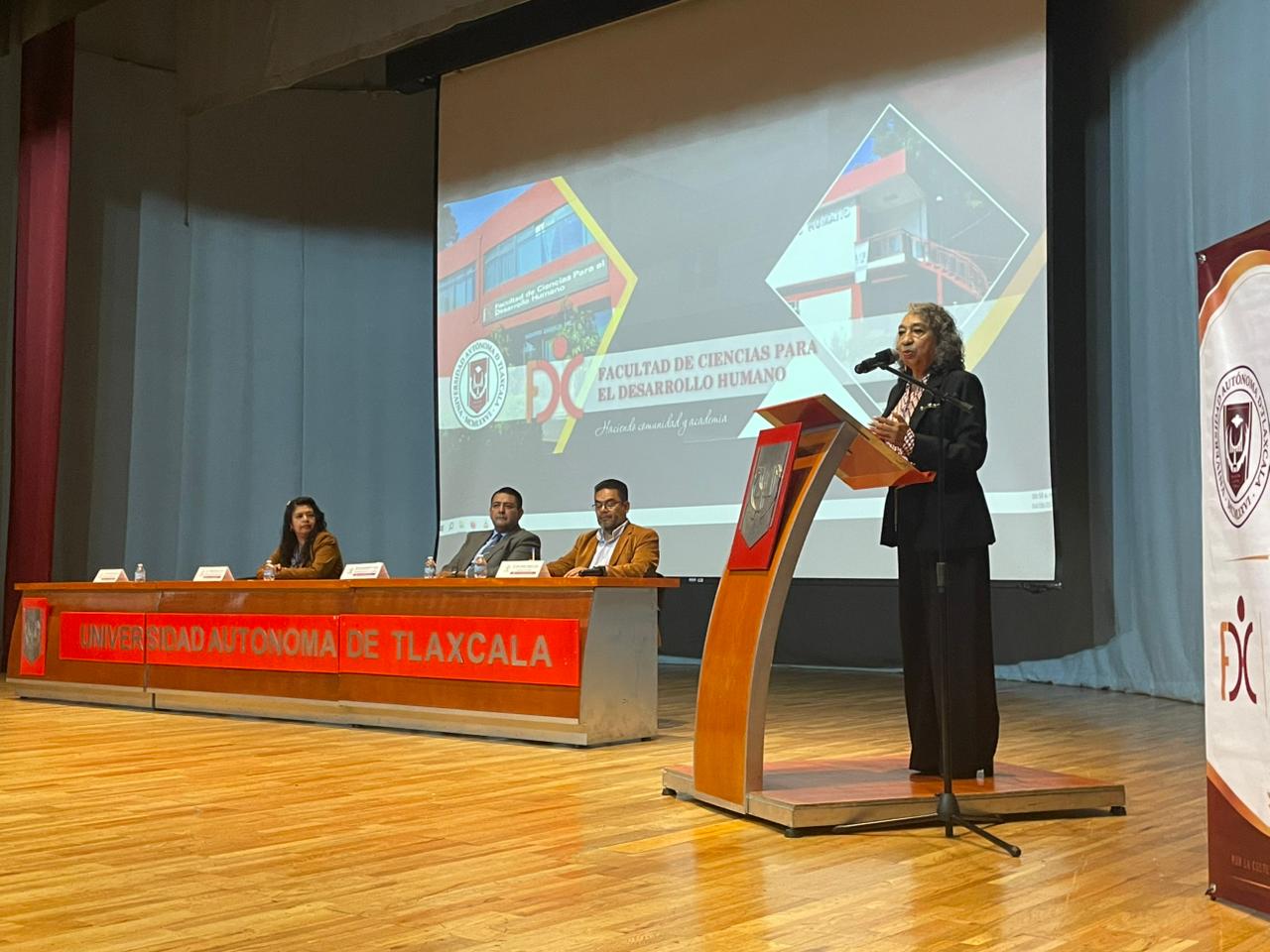 UATx y SEPE-USET impulsan actualización para docentes de educación especial